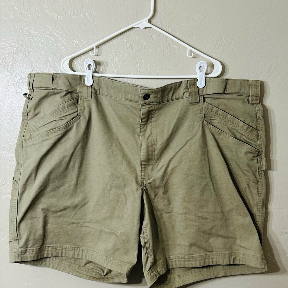 Duluth Trading Co Men's Tan Shorts